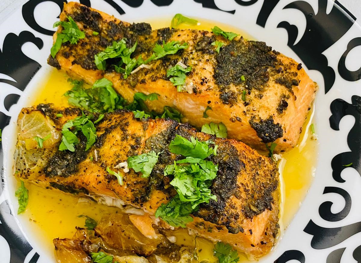 סלמון אפוי בפסטו