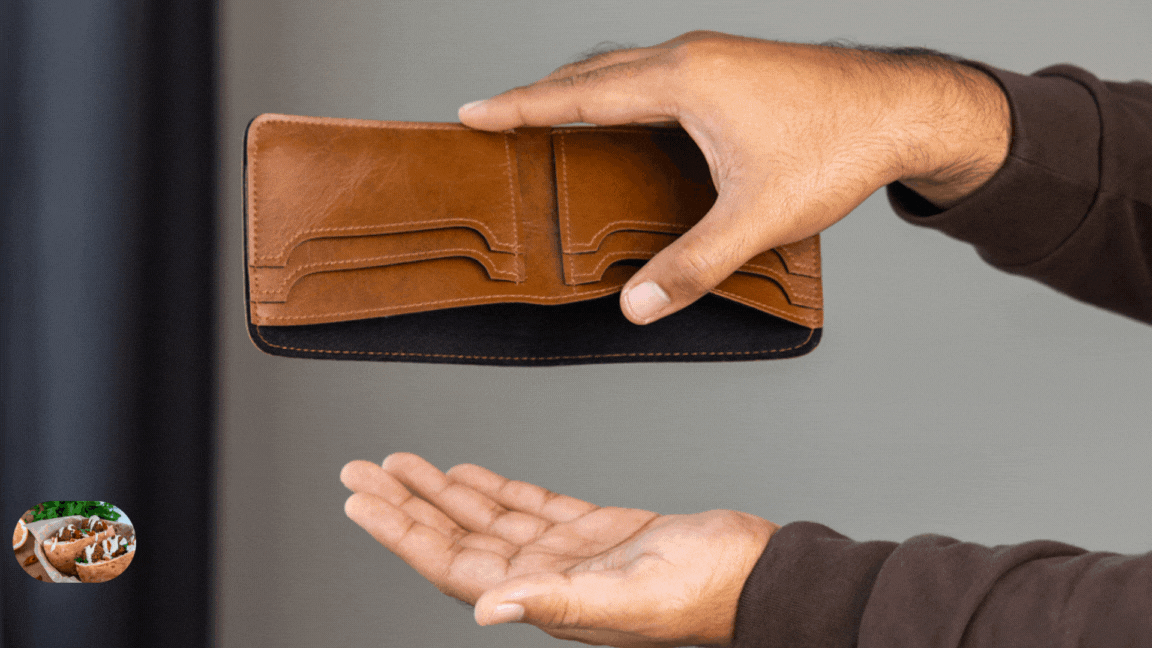 Empty wallet. Open wallet.