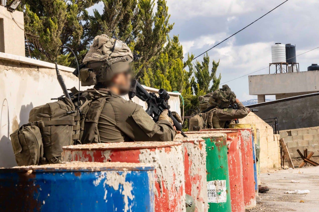 לוחמי אגוז בפעילות