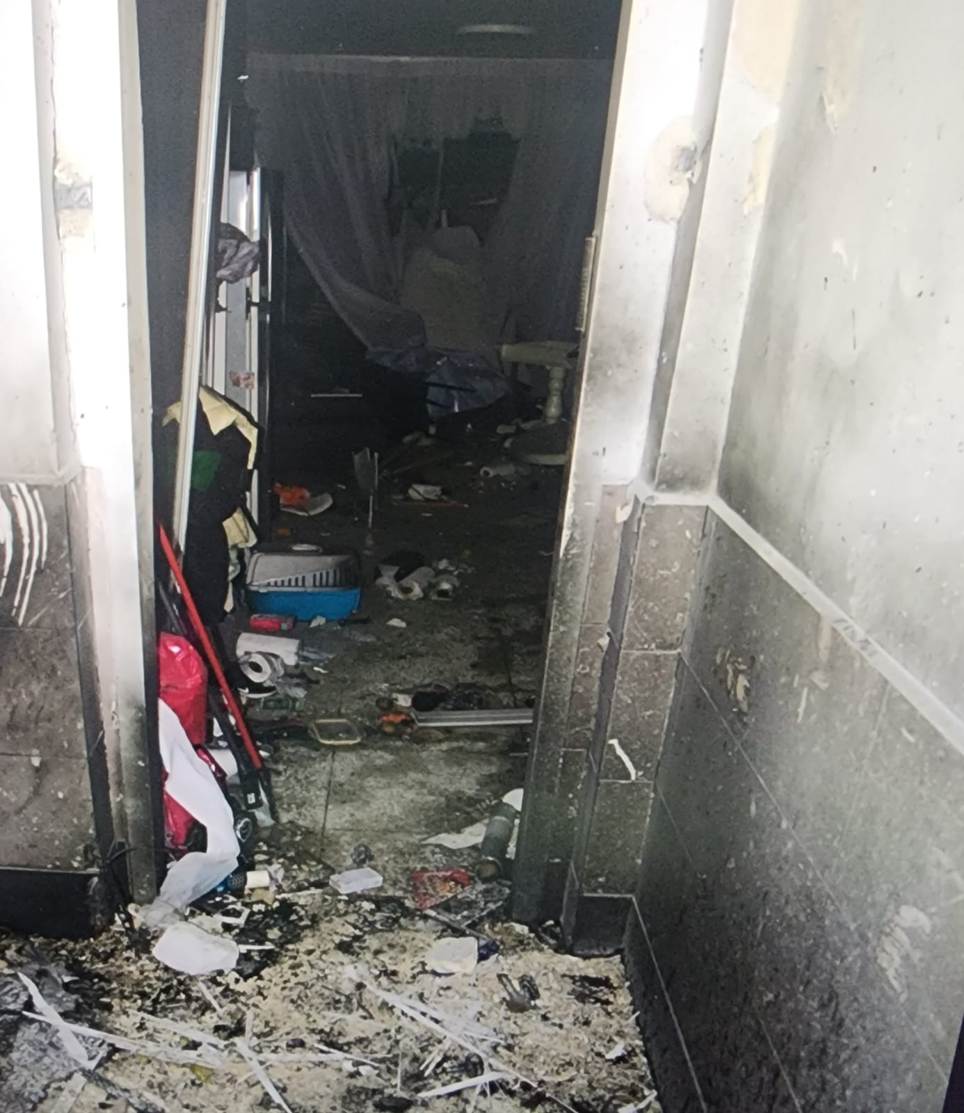 פיצוץ הרעיד את הבניין בלב הארץ; הכנופייה נחשפה