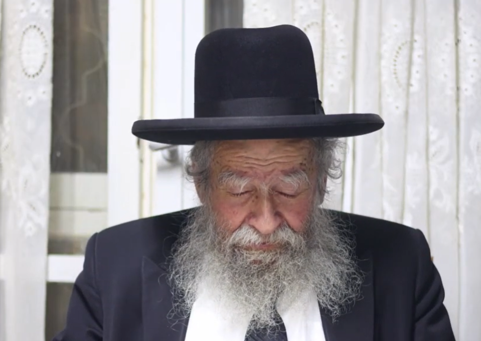 צעד יוצא דופן: ראש ישיבת 'תפרח' מברך במיוחד עבור חתן שננטש בילדותו