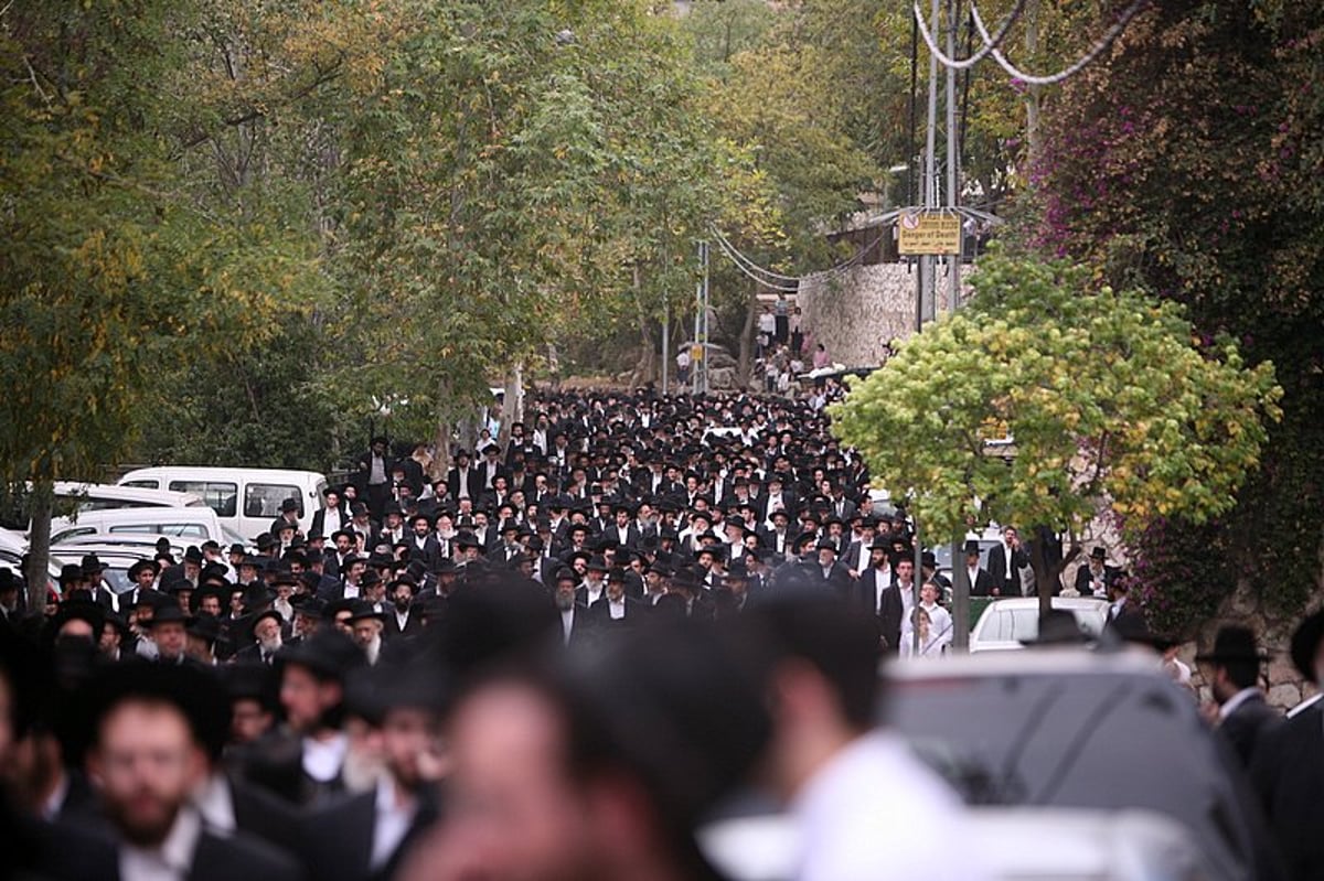 ירושלים: אלפים בהלווית הרב שלמה לורנץ ז"ל