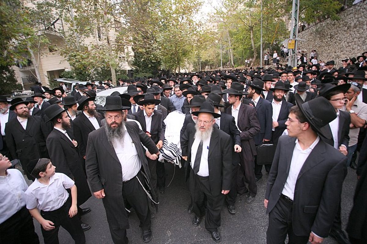 ירושלים: אלפים בהלווית הרב שלמה לורנץ ז"ל