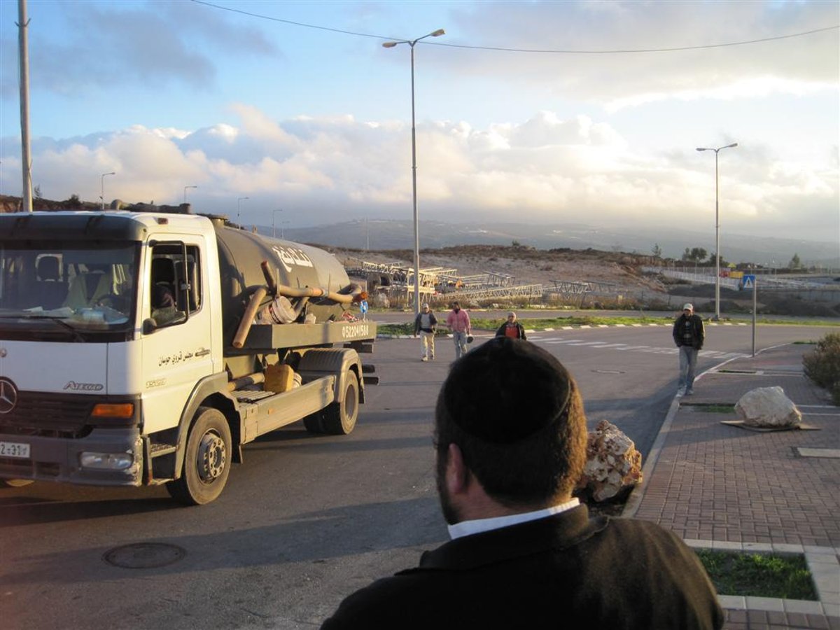 כשאלה בידו איים הנהג: "אשבור לך את העצמות"