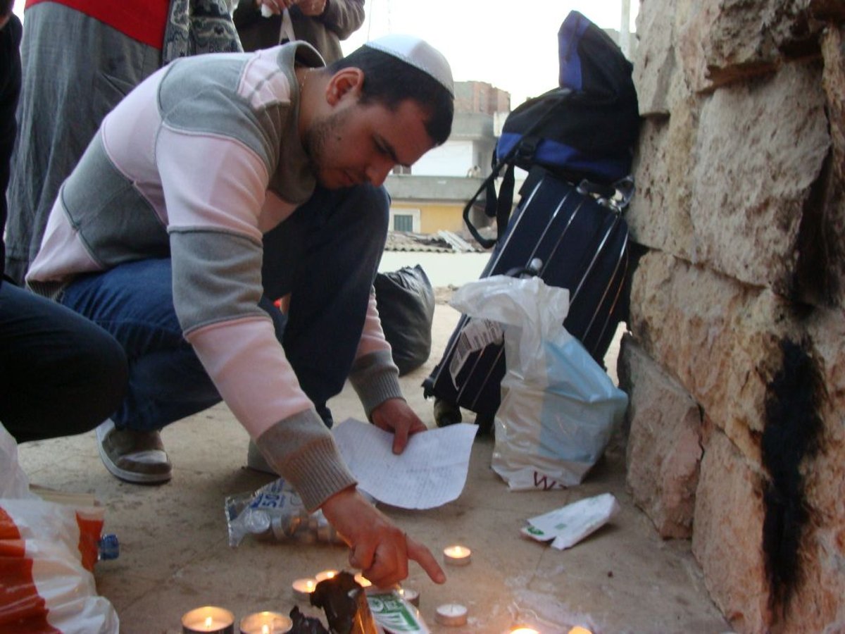 ירידת מצרים: מאות בציון בעל ה´אביר יעקב´בדמנהור