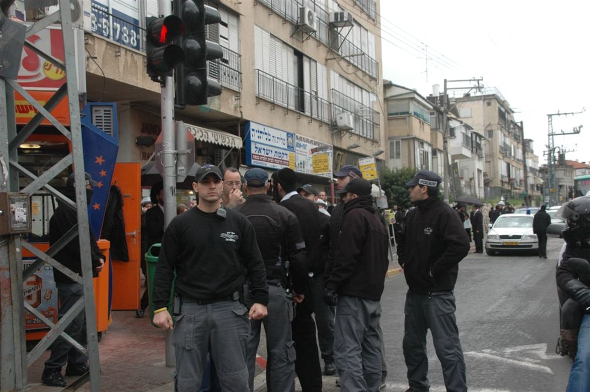 תיעוד: חוקרים ביצעו שחזור מהגניבה בבית הגראי"ל