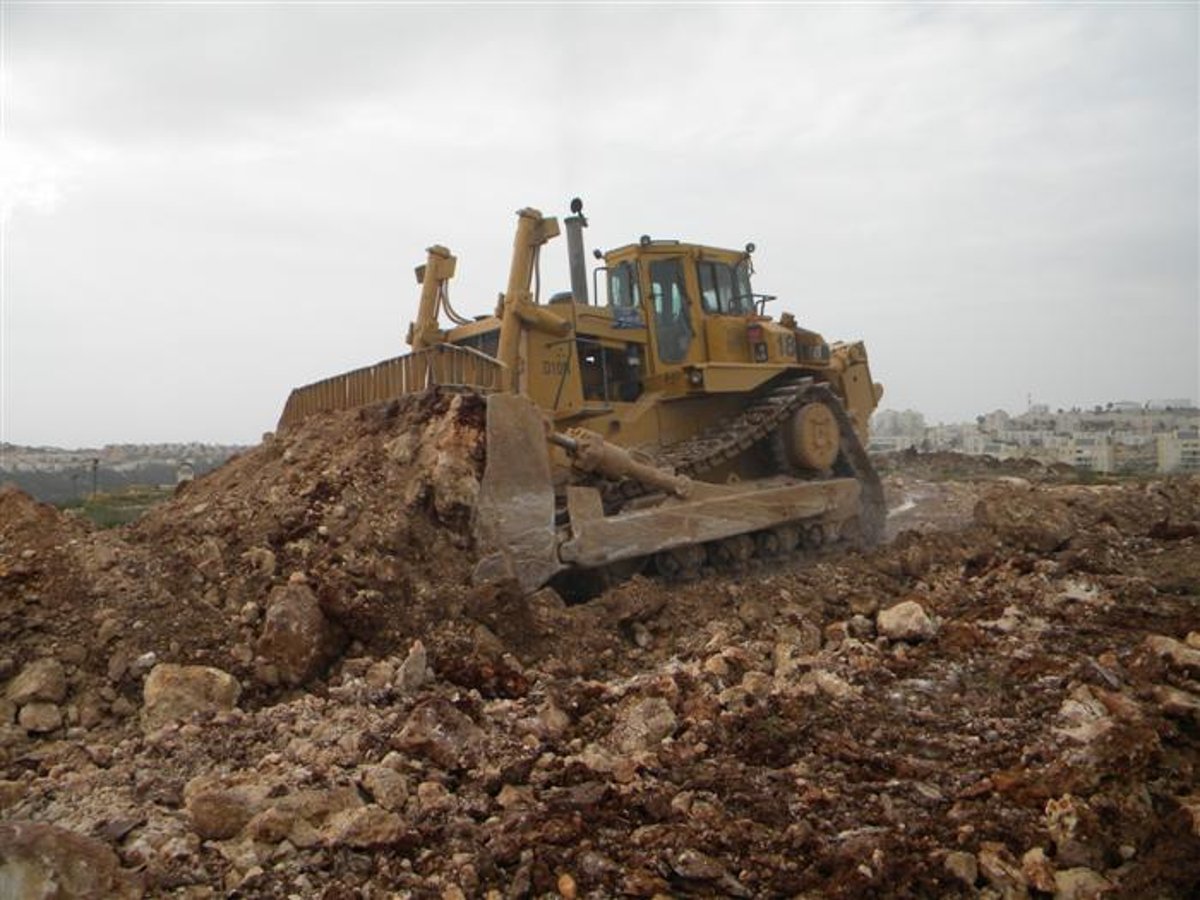 החלום נגנז: החלו העבודות למיקום הגדר מול מודיעין ע´