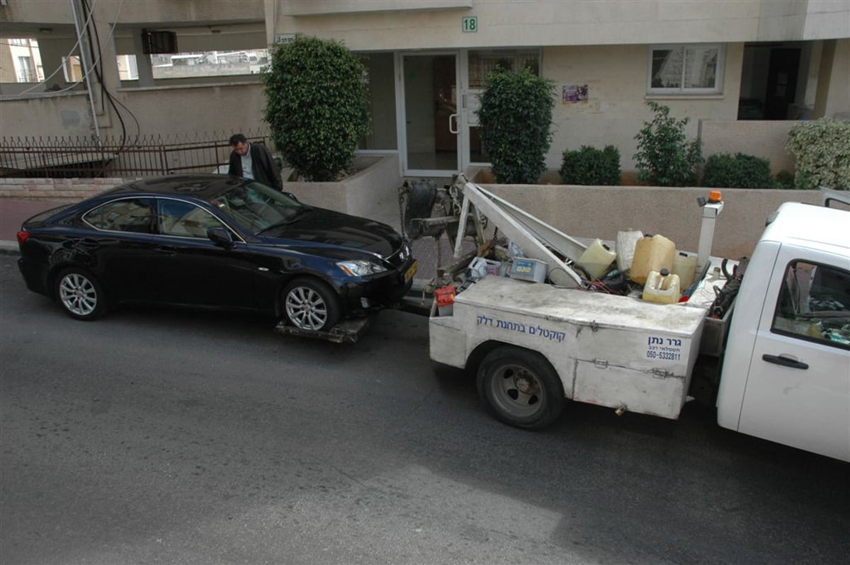 צפו בתמונות: כך יעשה לרכב שבעליו לא שילם חוב...