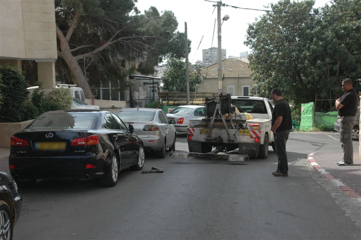 צפו בתמונות: כך יעשה לרכב שבעליו לא שילם חוב...