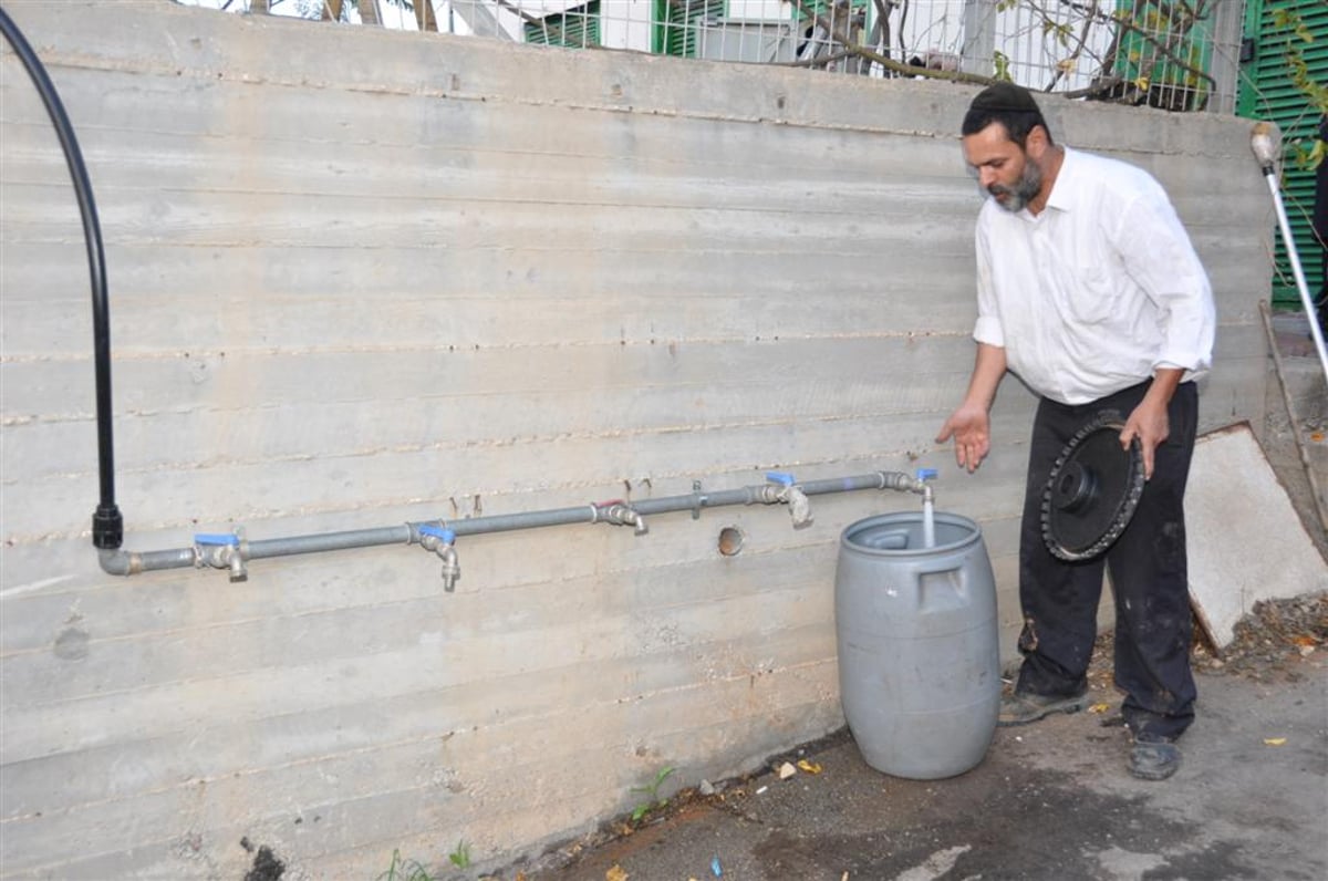 צפו: רבני בני-ברק שואבים "מים שלנו"