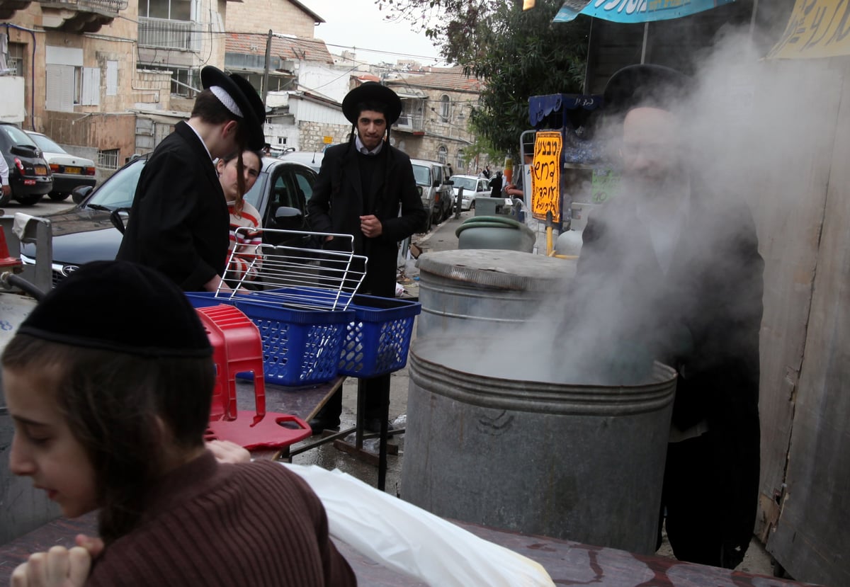 תמונות: "שהיו מספרים" בבני-ברק