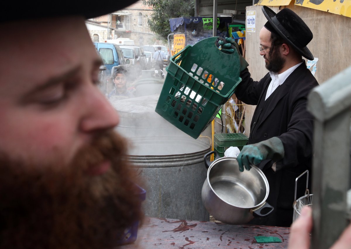 תמונות: "שהיו מספרים" בבני-ברק