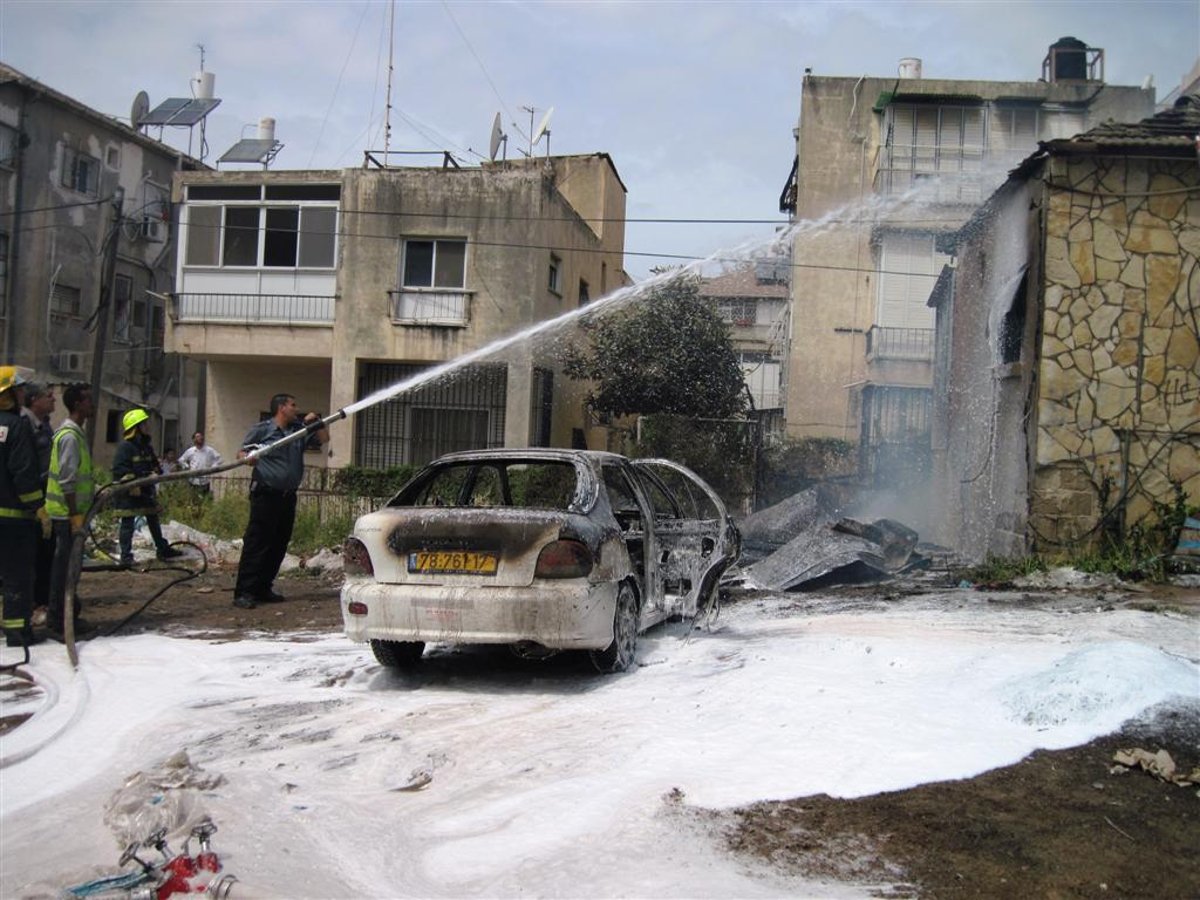 ב"ב: רכב ומבנה עלו באש כתוצאה ממשחק ילדים באש של שריפת חמץ