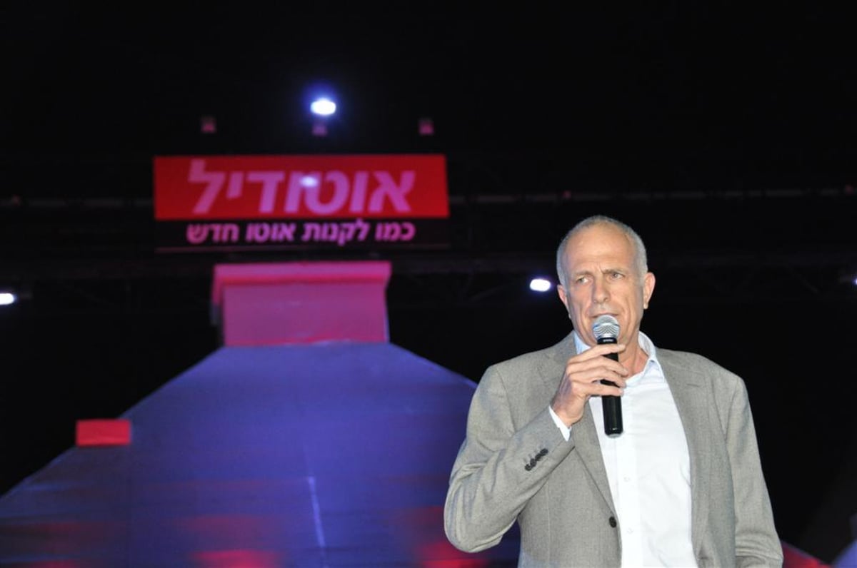 צפו: המופע שהפתיע את הבני-ברקים