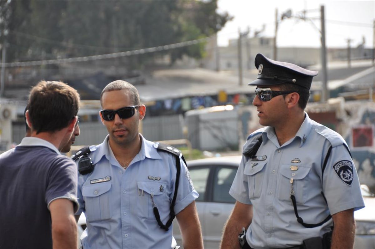 תל-אביב: שריפת ענק פרצה בבניין, הלכודים נמלטו