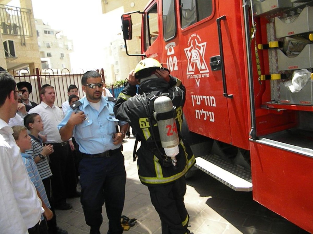 מודיעין עלית: המשפחה נסעה לשבת, הבית עלה באש