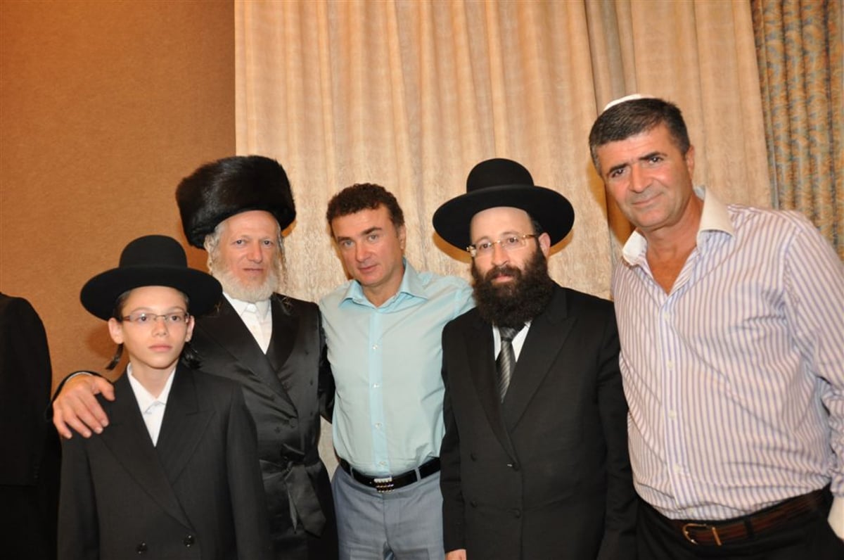 תמונות ראשונות: איפה יוסל´ה? בשמחת יו"ר זק"א