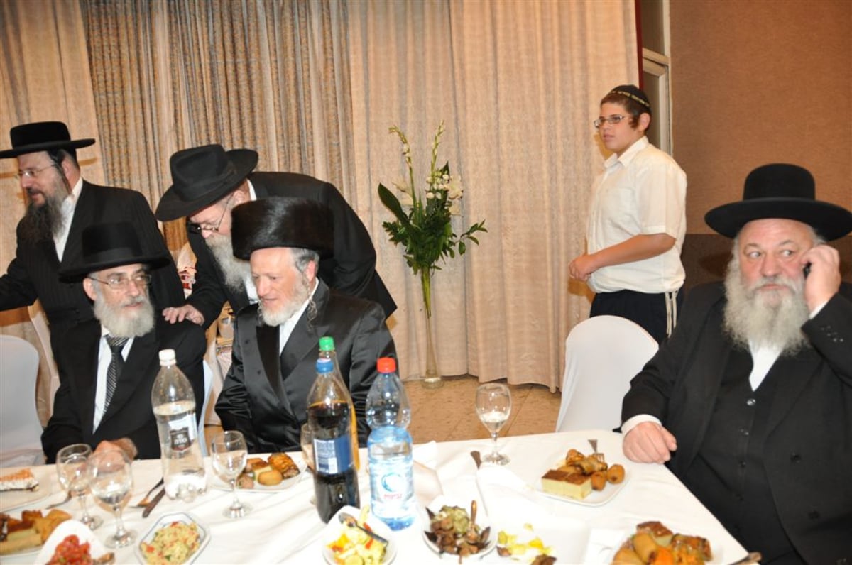 תמונות ראשונות: איפה יוסל´ה? בשמחת יו"ר זק"א