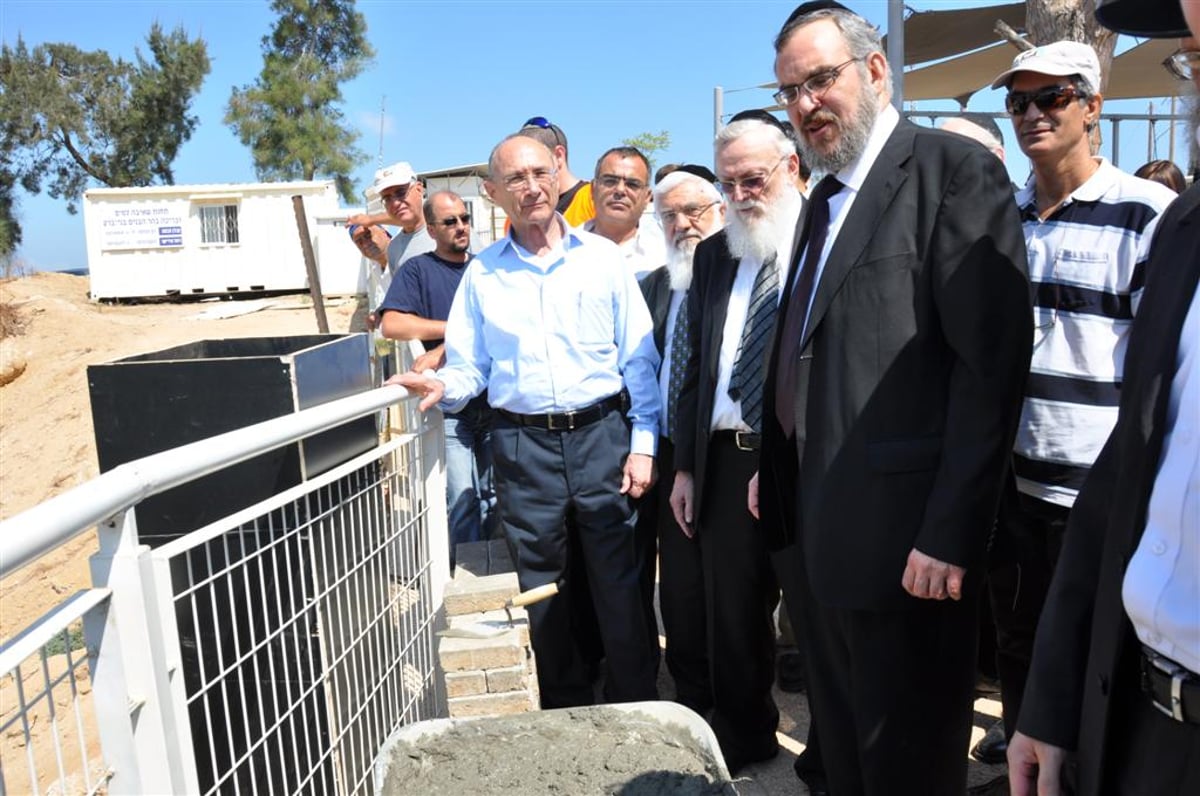 שר התשתיות: "בני-ברק - גשר בין העבר לעתיד של עם-ישראל"