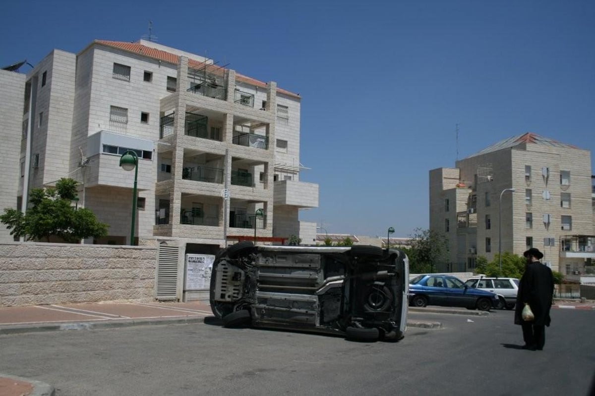 רמת בית שמש: אלמונים הפכו רכב של חב´ "אלקטרה"