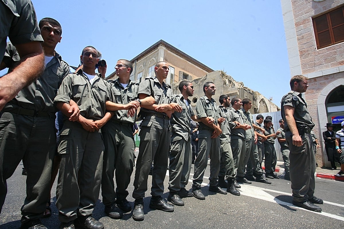 תקדים: הגאב"ד הגיע ליפו; עשרות אברכים מחו ונפצעו