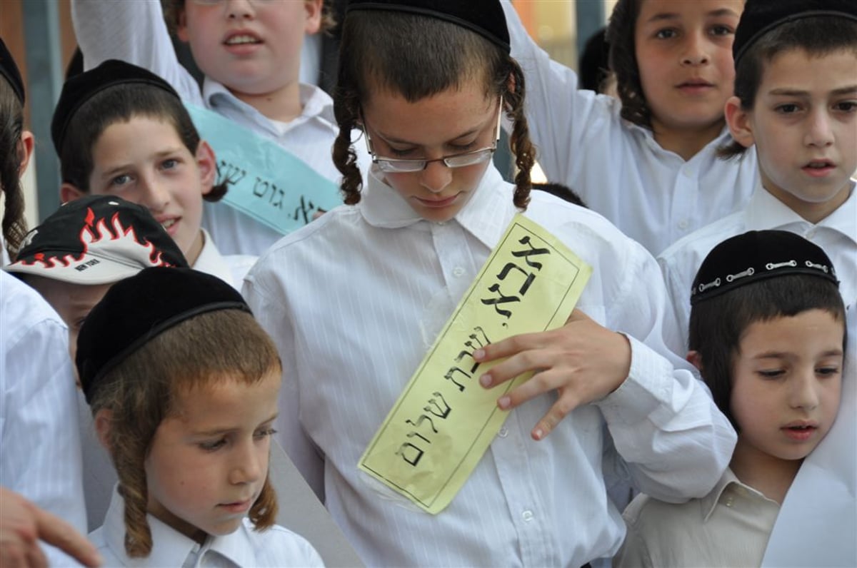 ערב שבת, מעשיהו: הילדים זעקו "גוט שבת, אבא". צפו