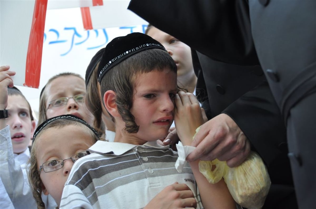 ערב שבת, מעשיהו: הילדים זעקו "גוט שבת, אבא". צפו