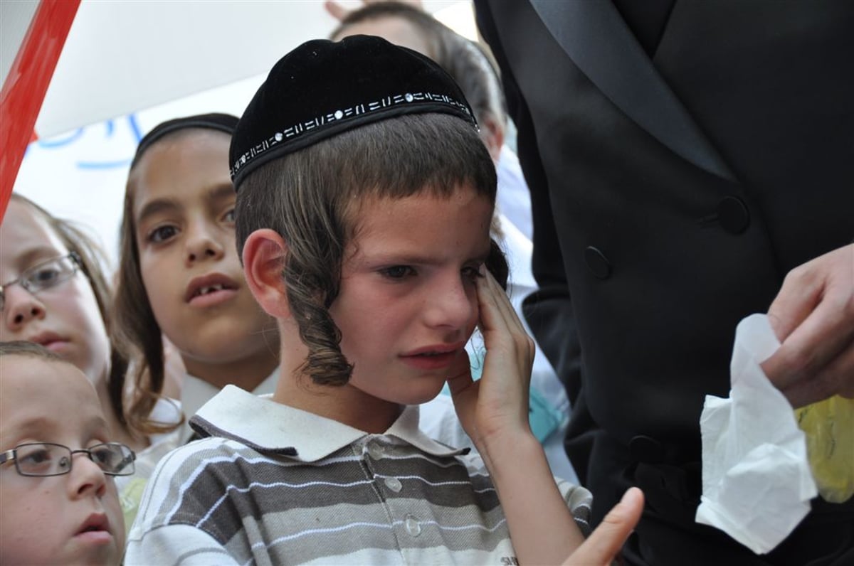 ערב שבת, מעשיהו: הילדים זעקו "גוט שבת, אבא". צפו