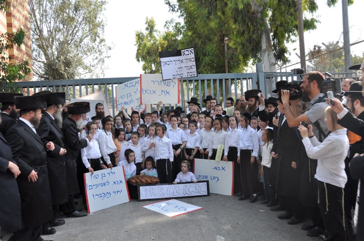 ערב שבת, מעשיהו: הילדים זעקו "גוט שבת, אבא". צפו