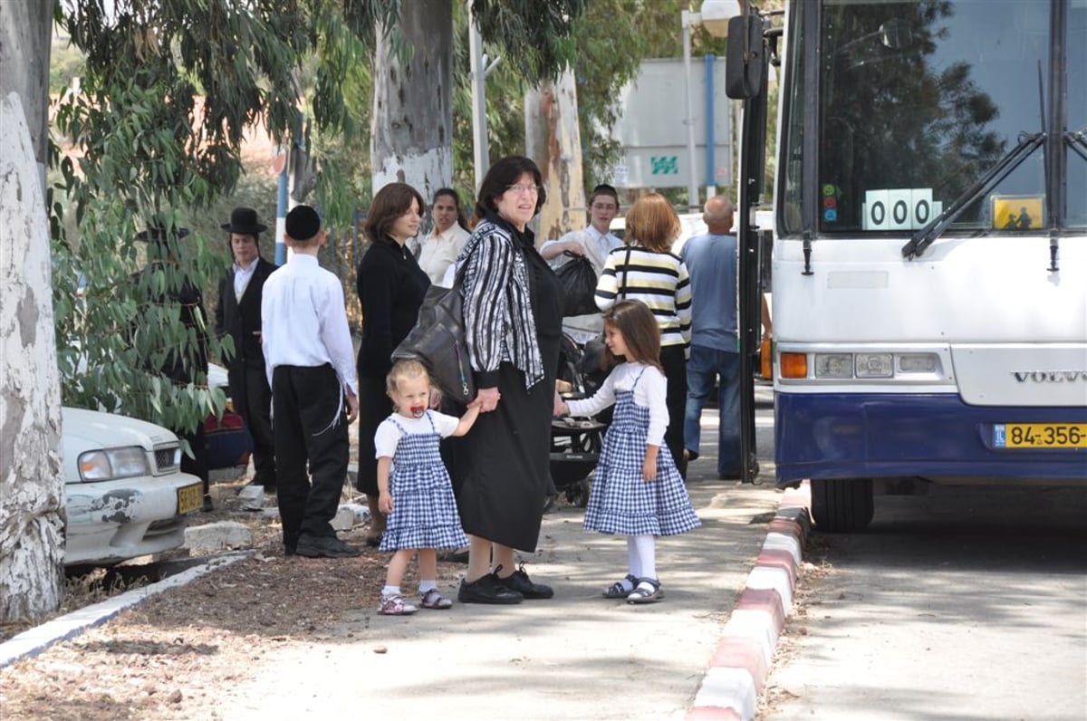 שבוע למאסר: המשפחות הורשו לבקר את האסירים