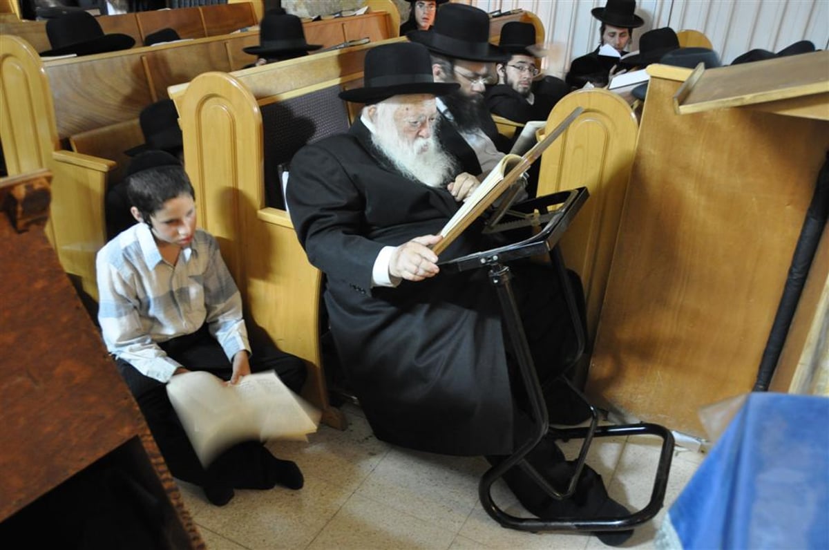 תשעה באב בבני-ברק: ה´גדולים´ אבלים