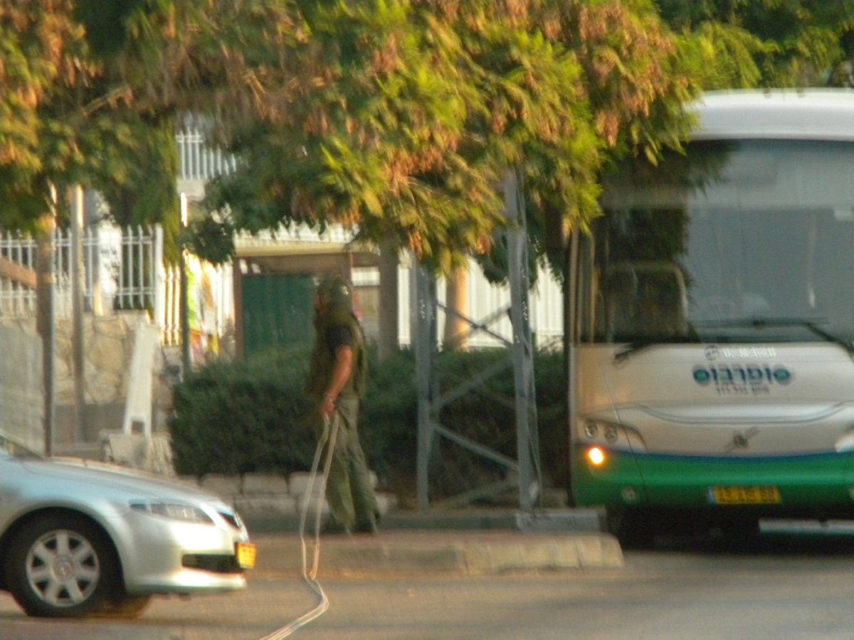 תמונות: חפץ חשוד השבית את מודיעין עלית