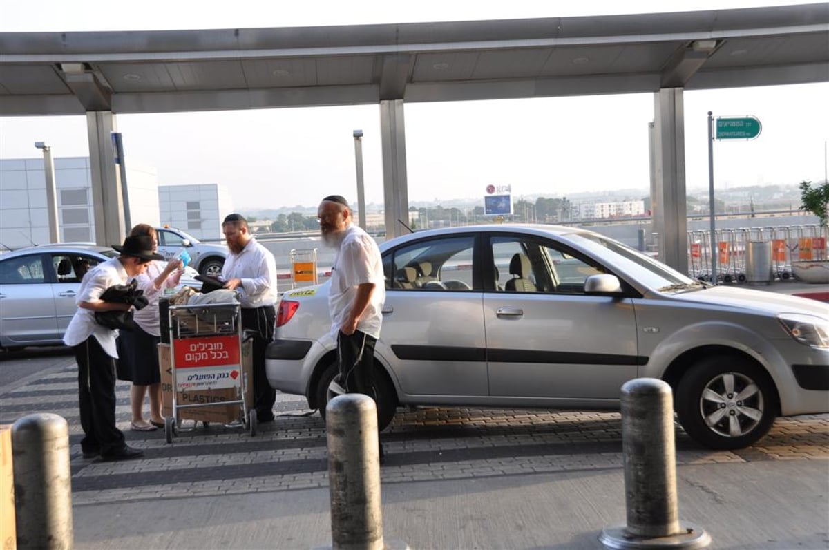 ממשיכי דרכם של השלוחים הי"ד - נסעו למומבאי