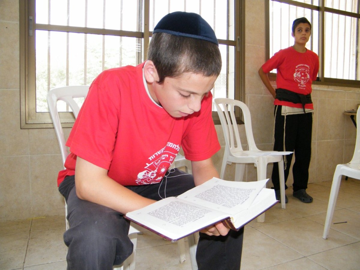 כיכר היום: מחנה-הקיץ של חב"ד