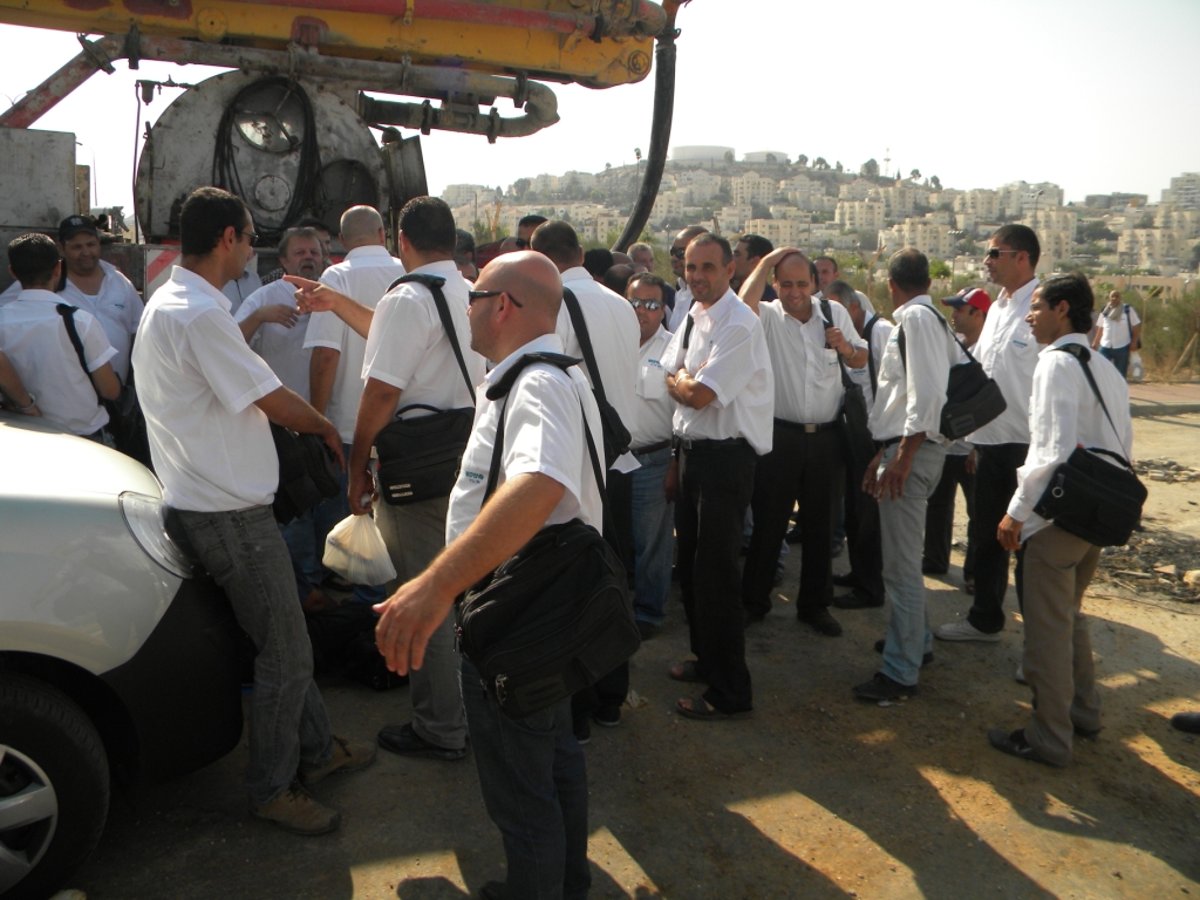 במפתיע: נהגי "סופרבוס" פתחו בשביתה במודיעין-עלית