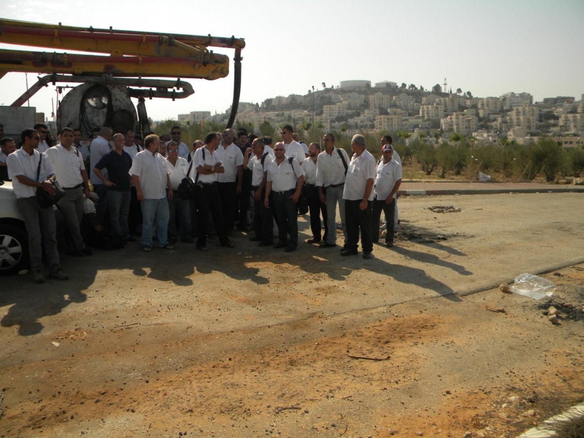 במפתיע: נהגי "סופרבוס" פתחו בשביתה במודיעין-עלית