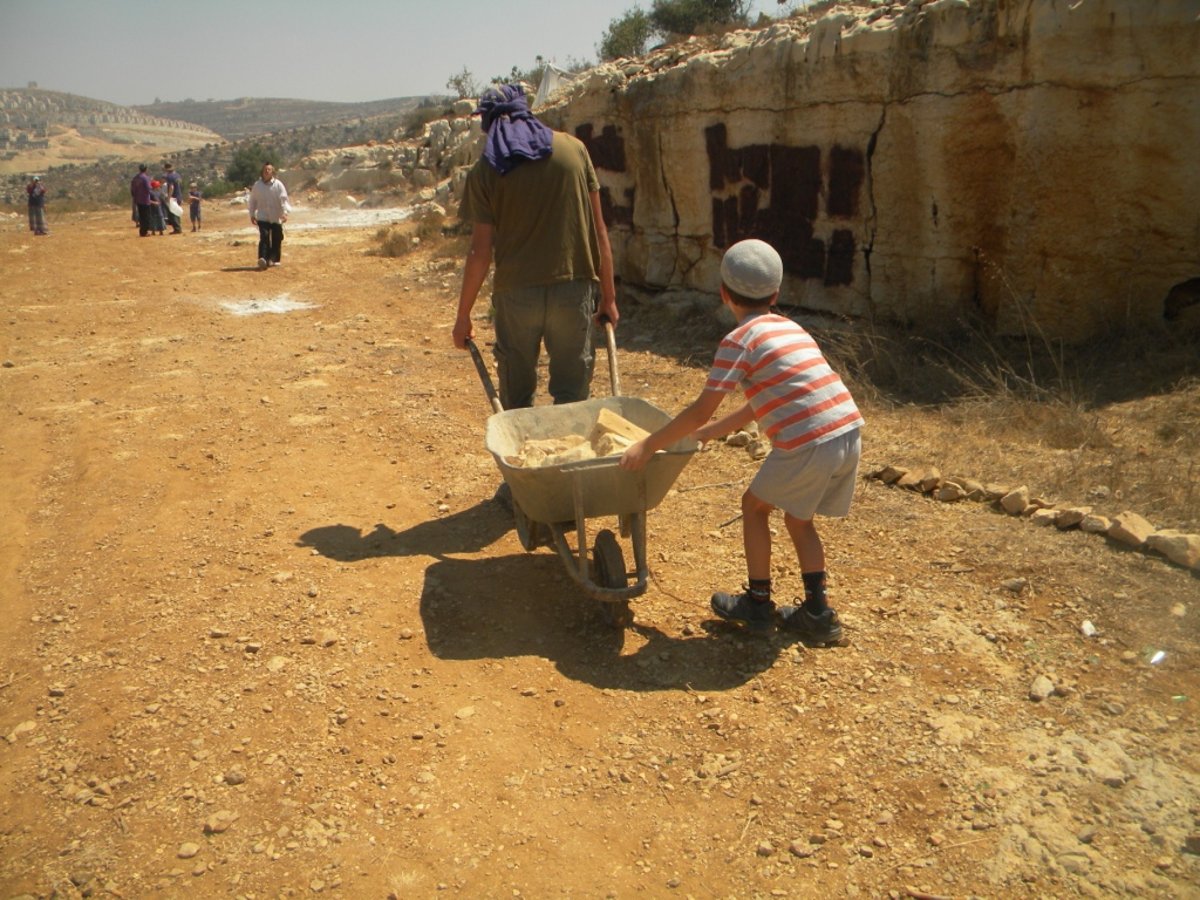 הקפאה? בשומרון בונים את היישובים שנחרבו, מחדש