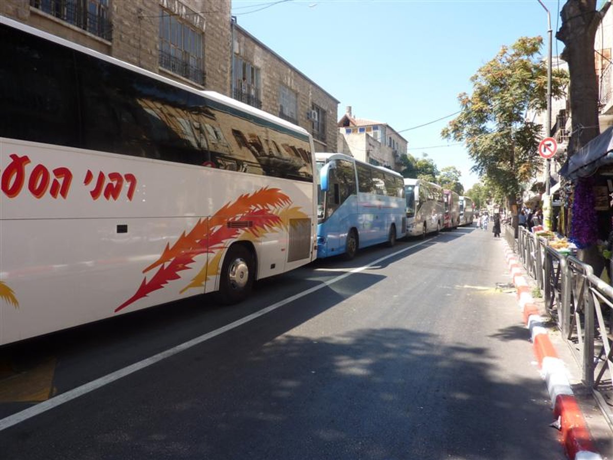 זעקות בכיכר: "רבותיי, נלך לחטוף מכות. זכות גדולה"