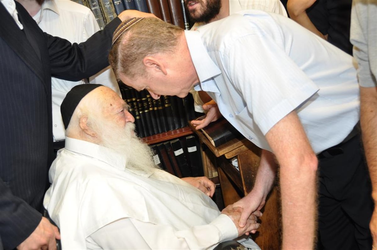 "שלא תהיה לכם עבודה", ברך הגר"ח כל רופא ורופא