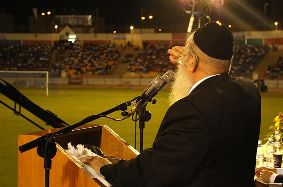 תיעוד מרהיב: הסליחות באצטדיון הרעידו את באר שבע