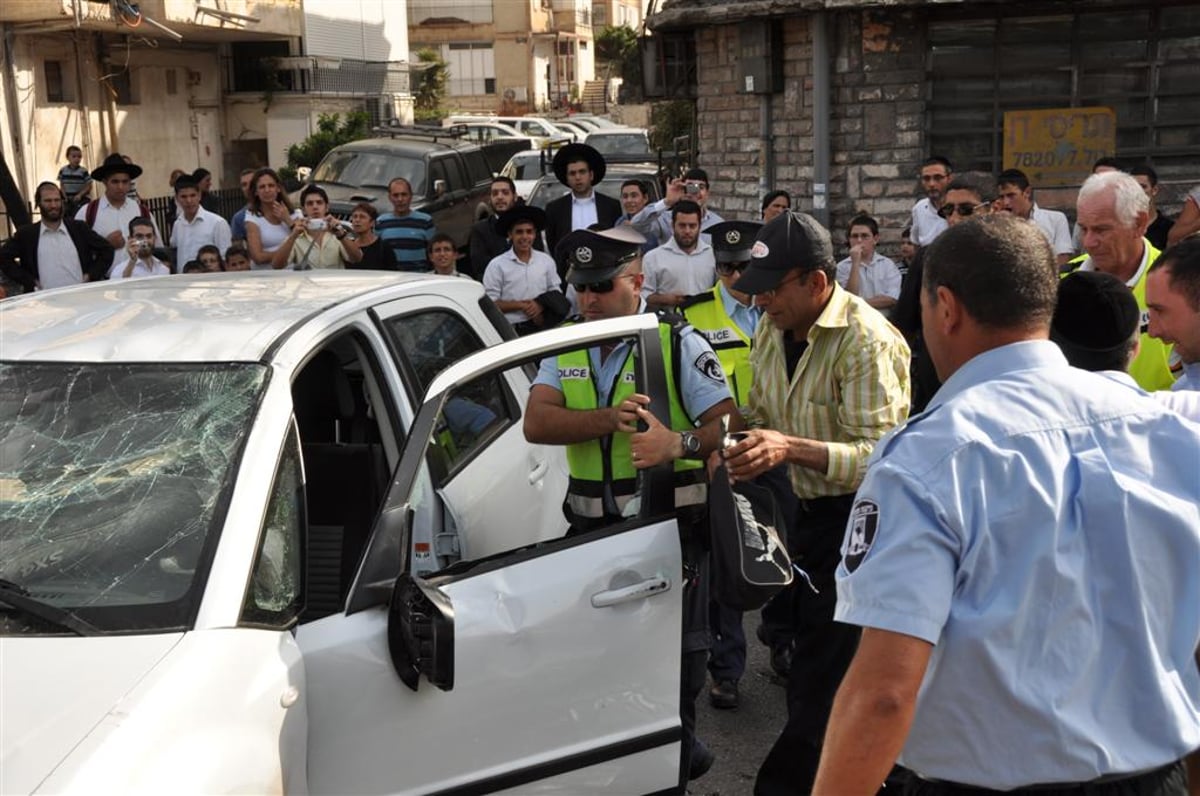 תיעוד: הרכב התהפך, הנהג יצא ללא פגע