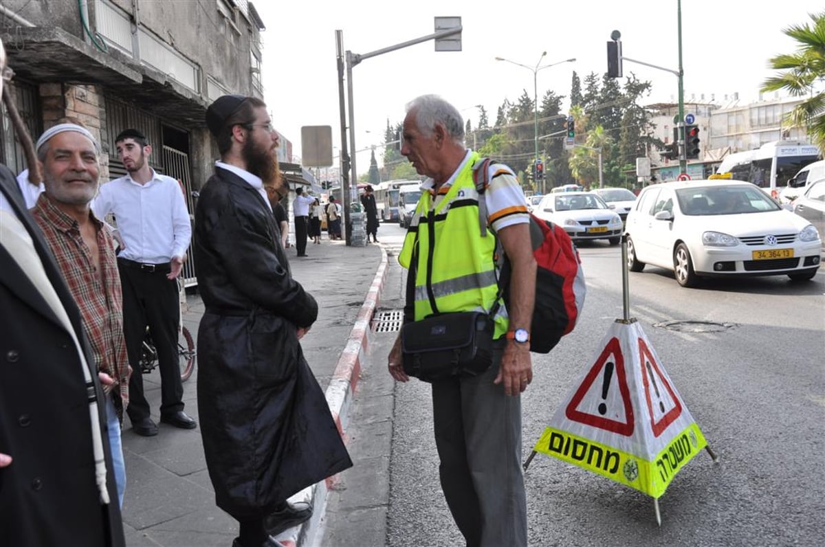 תיעוד: הרכב התהפך, הנהג יצא ללא פגע