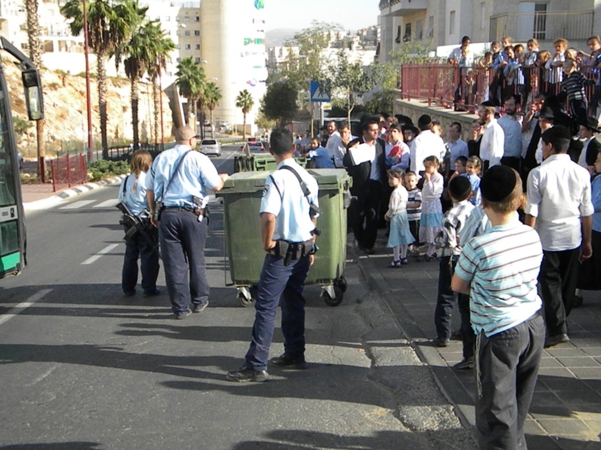 ברכפלד: הפגינו נגד תאונות - ופוזרו