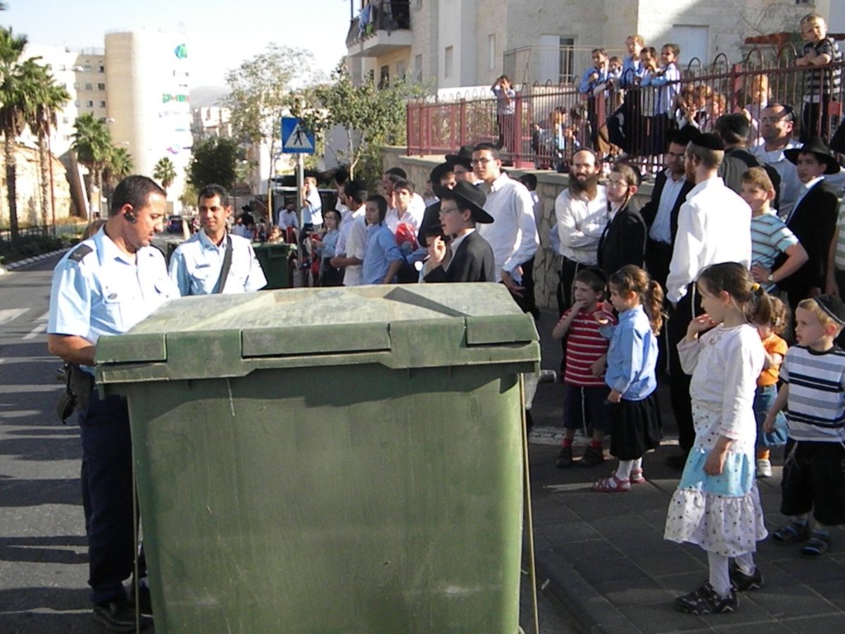 ברכפלד: הפגינו נגד תאונות - ופוזרו