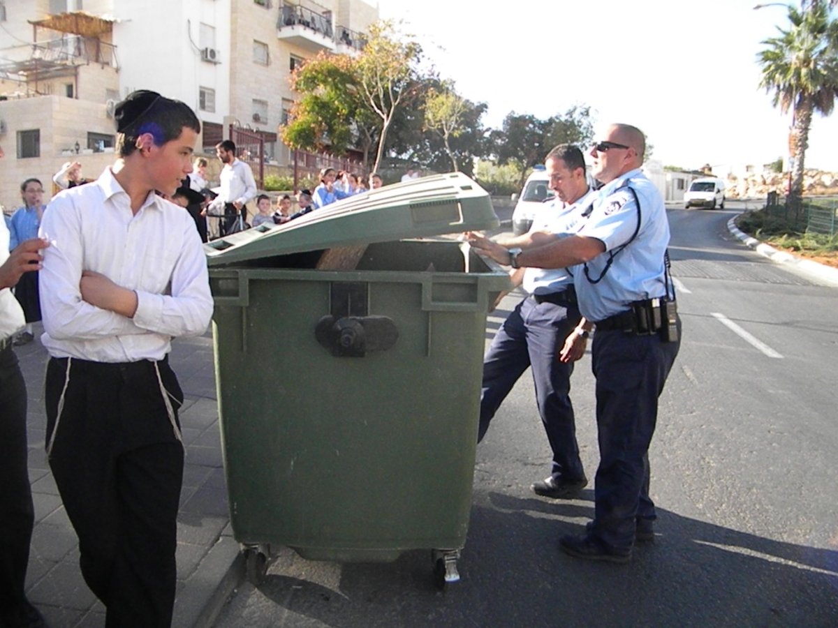 ברכפלד: הפגינו נגד תאונות - ופוזרו