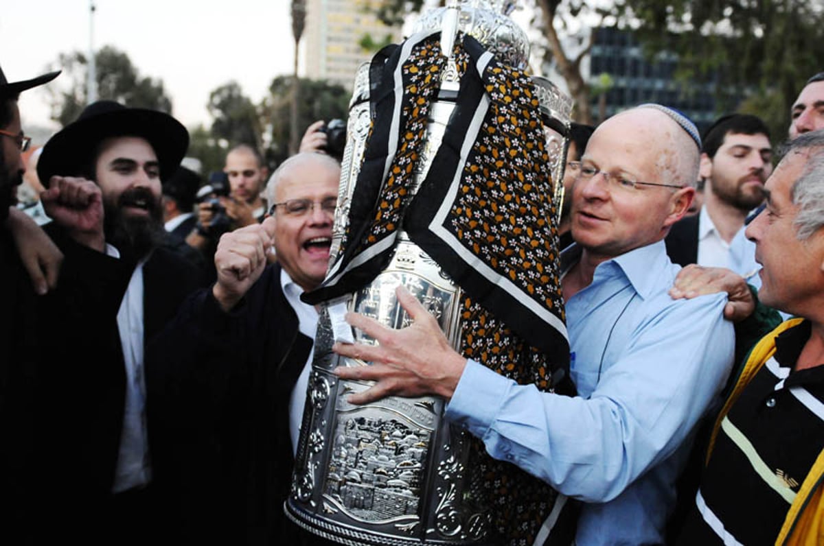 הרנטגן ארגן, הרמטכ"ל כתב אות בספר