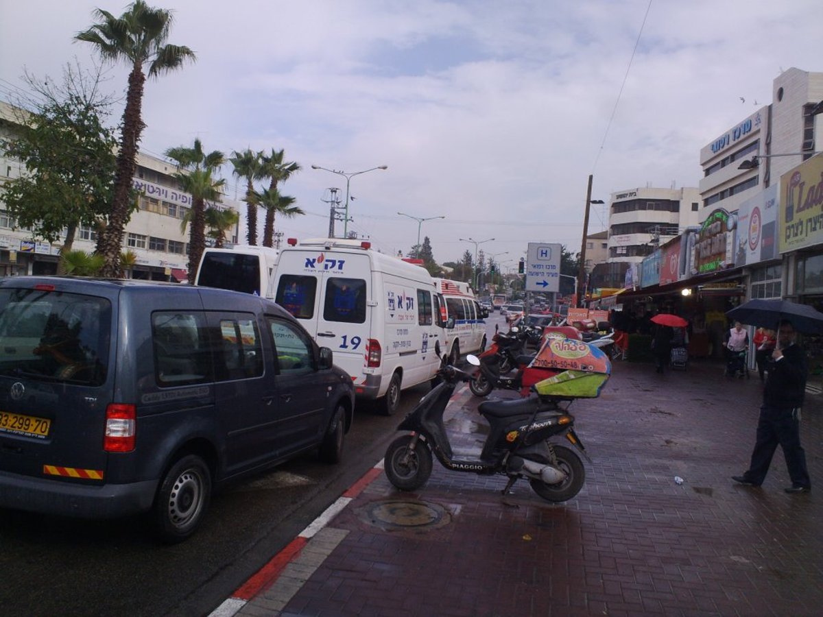 בני-ברק: שני קשישים נפגעו בתאונת אוטובוס