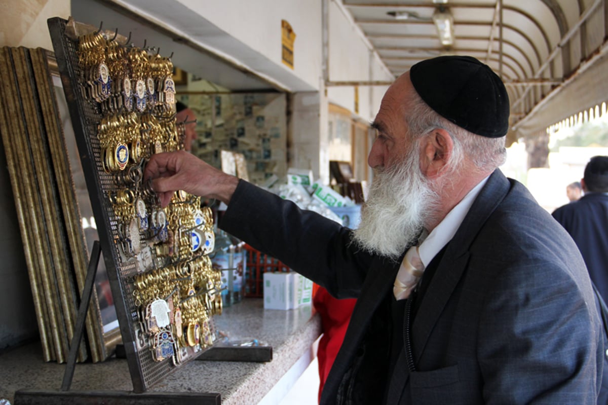 ההילולא בנתיבות הפכה למפגן תמיכה באלי ישי