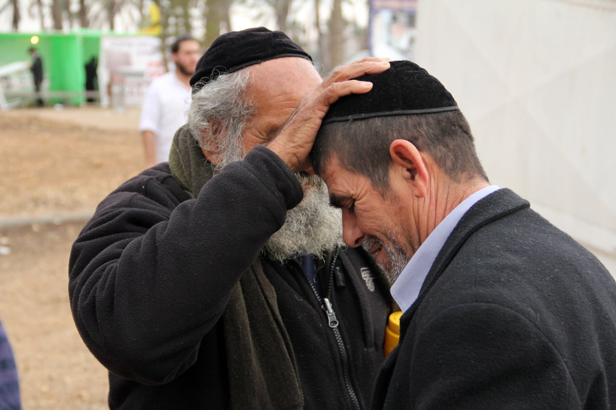 ההילולא בנתיבות הפכה למפגן תמיכה באלי ישי