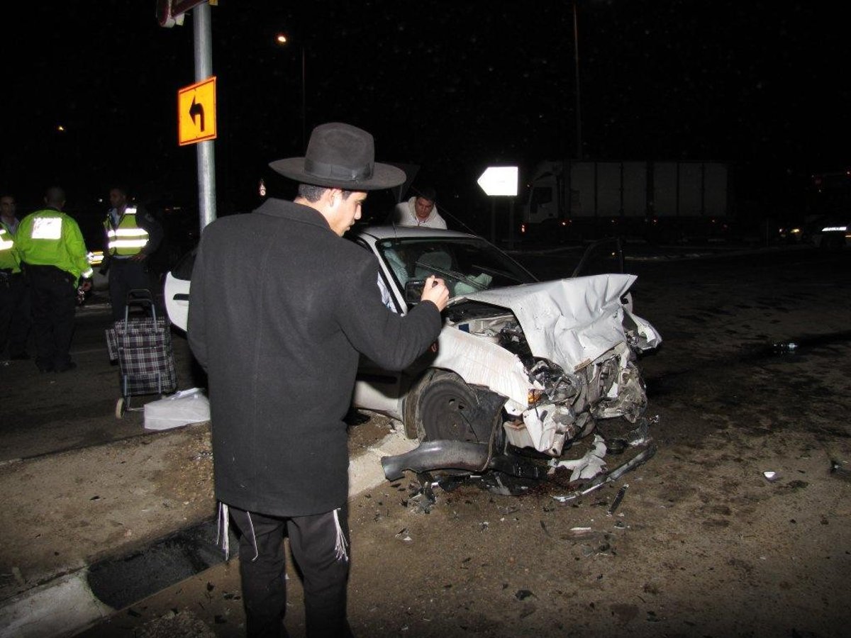 בכניסה ליכיני: 5 פצועים בתאונה